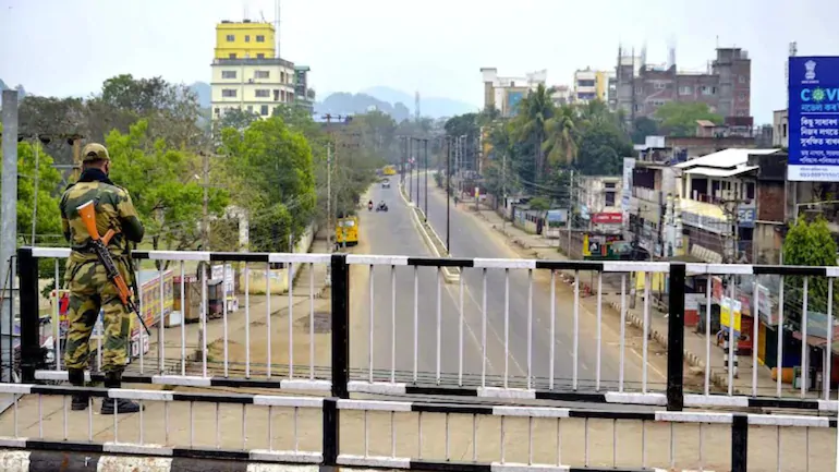 [Inter-State Travel] Restrictions Necessary To Contain The Pandemic: Karnataka Govt Submits Before Kerala High Court