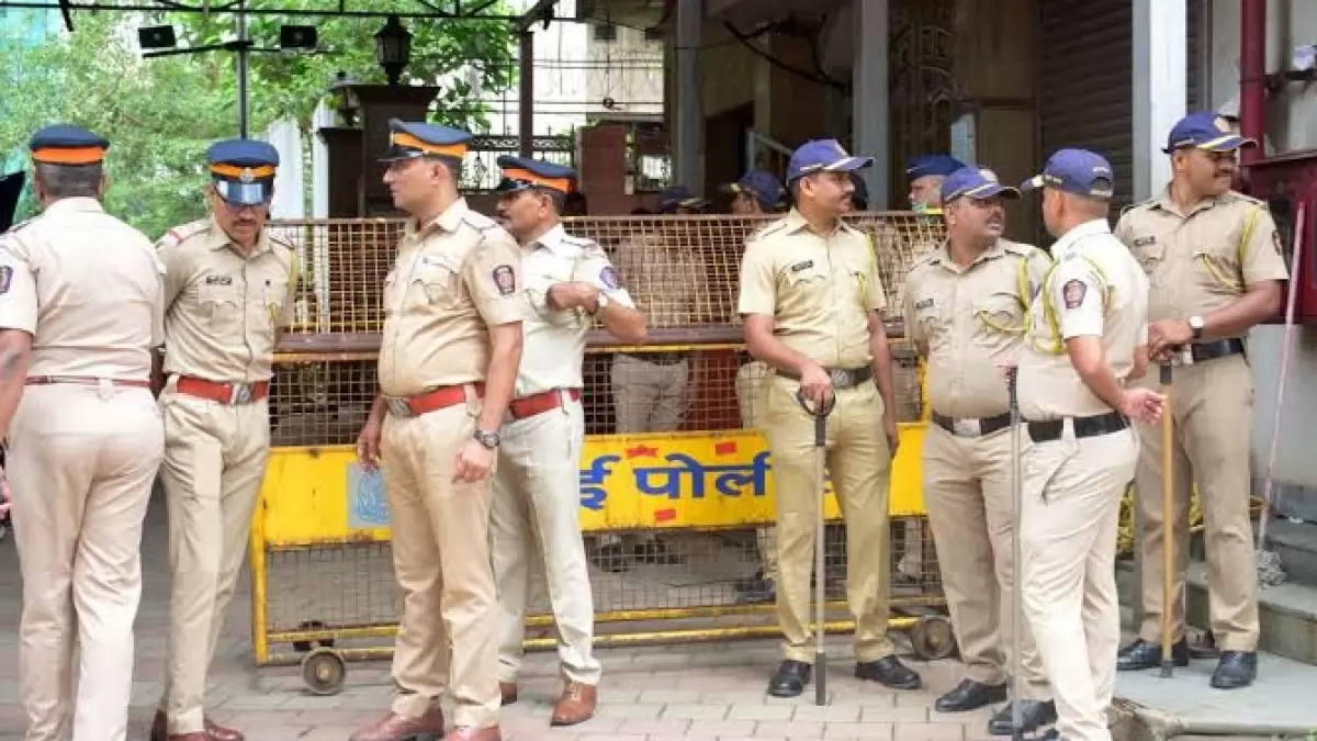 'Police Should Be Cautious In Registering FIRs' : Bombay HC Orders ...