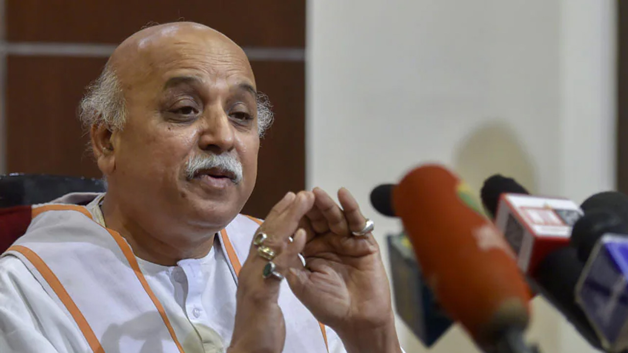 Infructuous: Karnataka High Court Dismisses Plea Against 2015 Order Barring Praveen Togadia's Entry In Udupi District