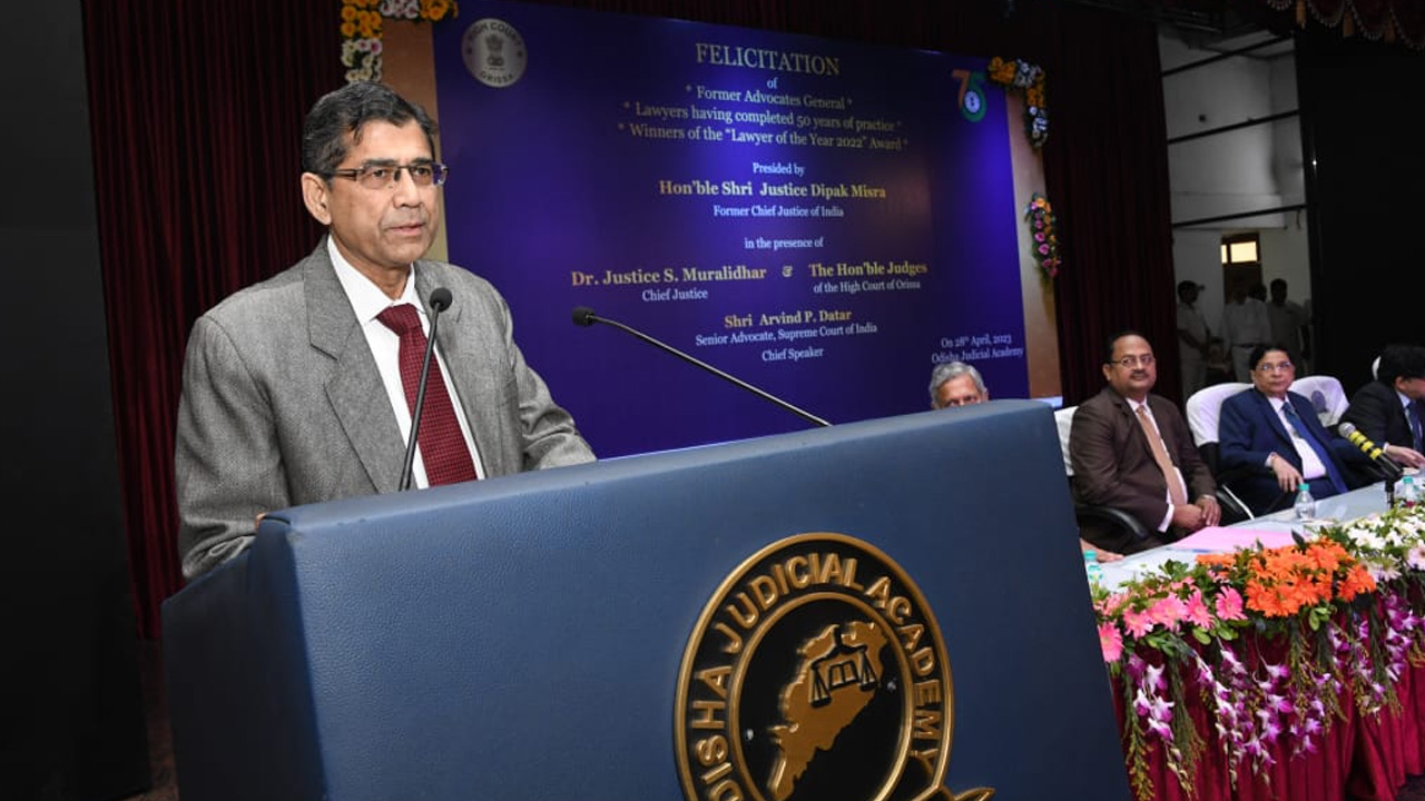 Honesty May Not Pay Immediately In Legal Profession But In Long-Run It Always Pays: Senior Advocate Arvind Datar