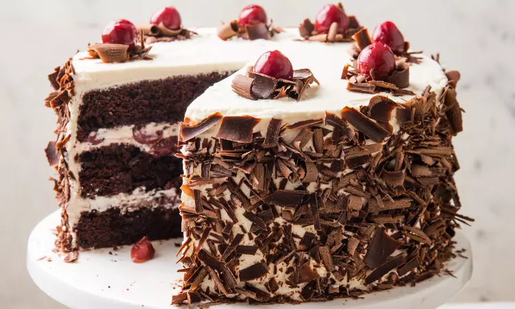 Eggless Black Forest Cake Recipe by Cooking with Smita