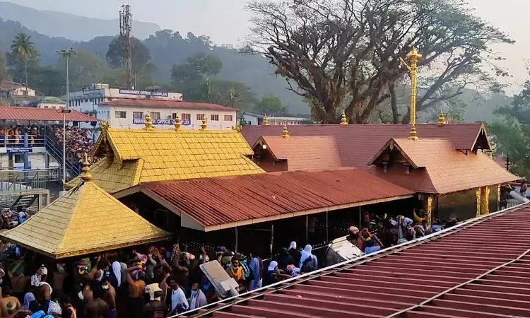 Sabarimala Crowd Management: Kerala High Court Directs Devaswom Board To Provide Drinking Water, Refreshments To Stranded Pilgrims