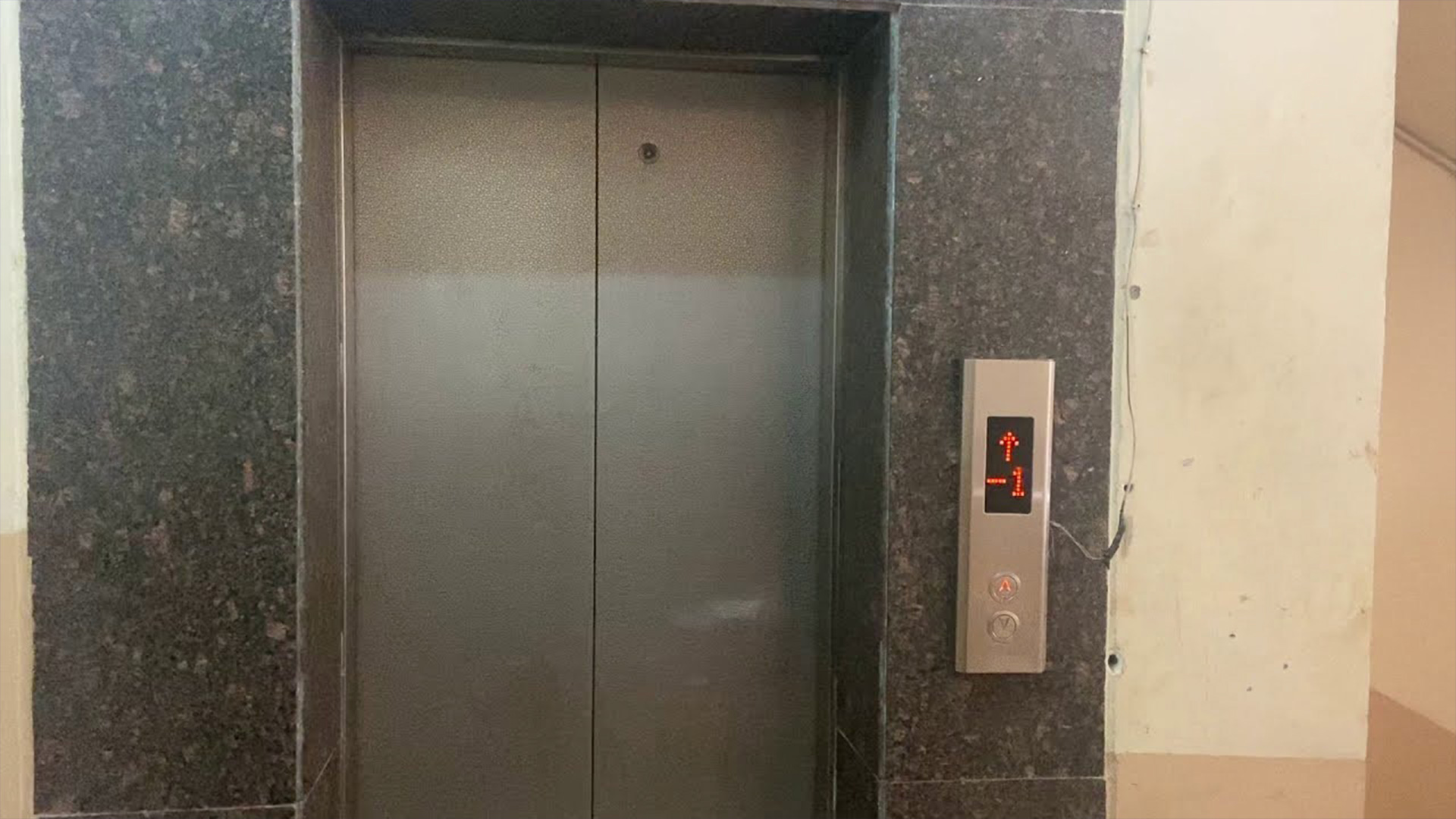 Delay In Installation Of Lift, Bangalore District Commission Holds John Elevators Liable For Deficiency In Service