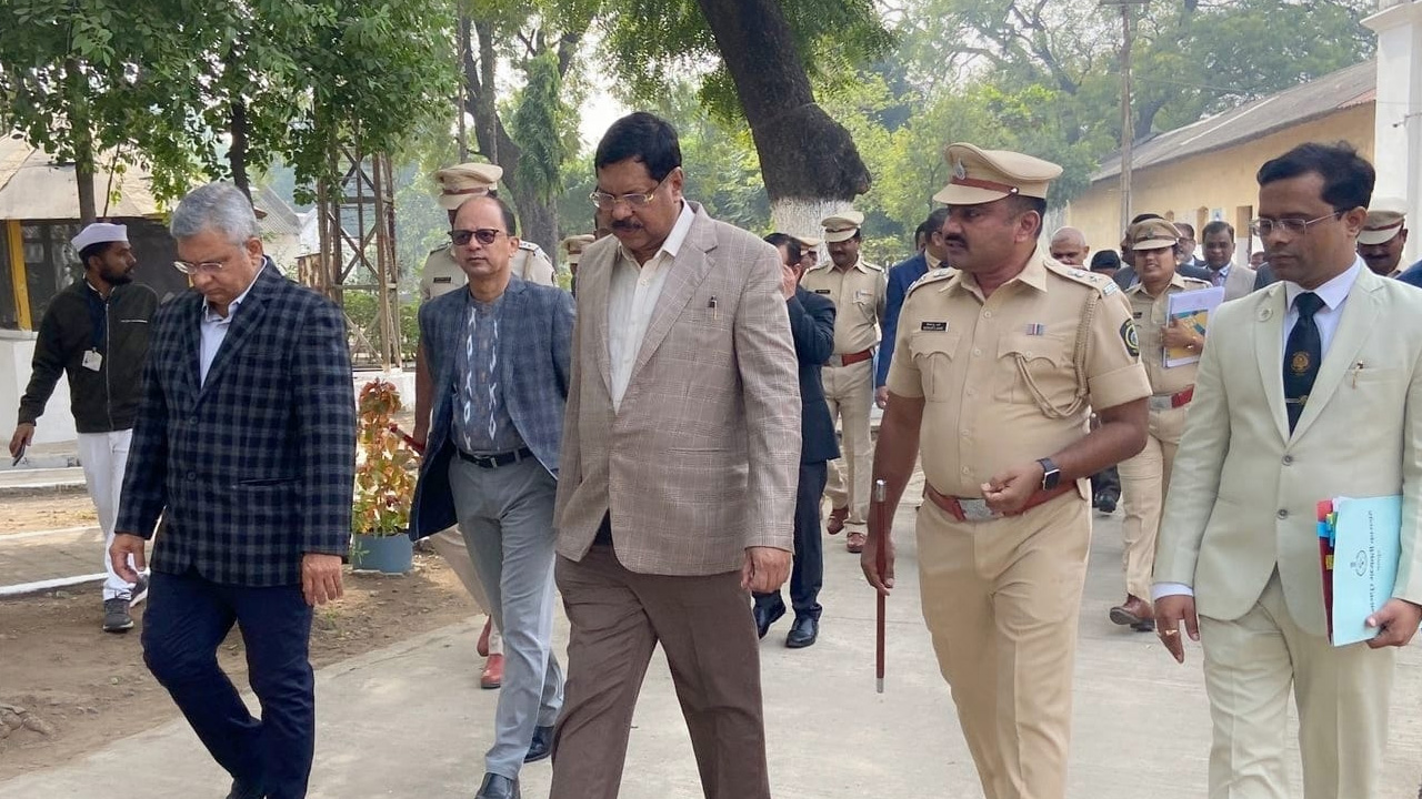 Justice BR Gavai Visits Nagpur Central Prison, Inspects Facilities; Stresses On Prisoners' Rehabilitation